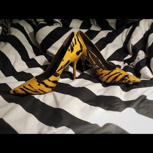 Modern Vice Tiger-Print Leather Mariah Heels EUC